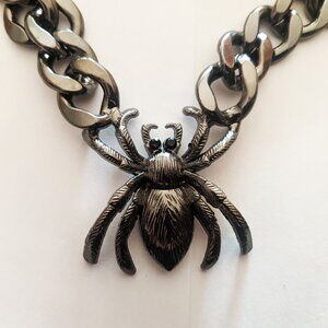 Claire's Metal Spider Chain Links Necklace Smoky Black Halloween Goth